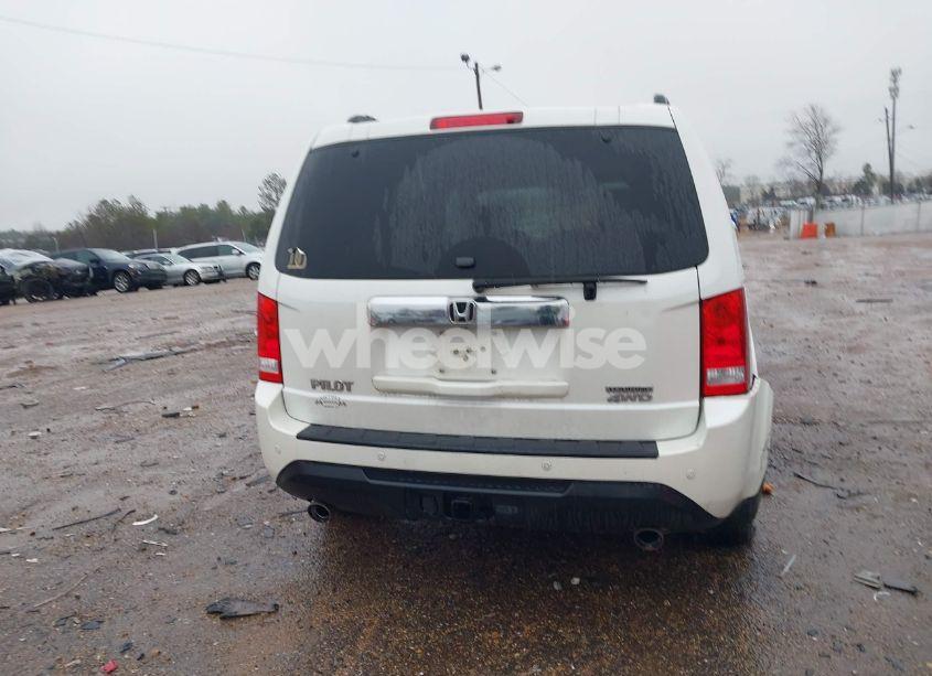 Photo 16 of 2014 Honda Pilot TOURING (VIN 5FNYF4H99EB046835)