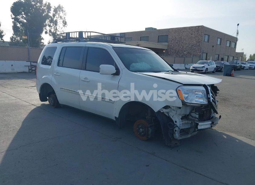 2015 Honda Pilot TOURING (VIN 5FNYF4H99FB005199) main photo