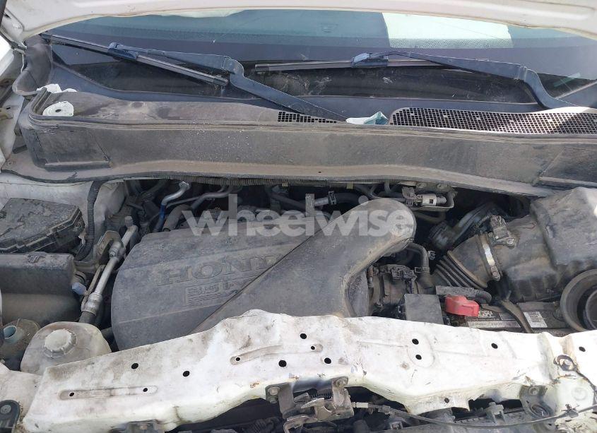 Photo 10 of 2015 Honda Pilot TOURING (VIN 5FNYF4H99FB005199)