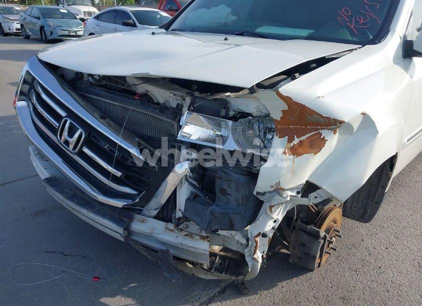 Photo 6 of 2015 Honda Pilot TOURING (VIN 5FNYF4H99FB005199)