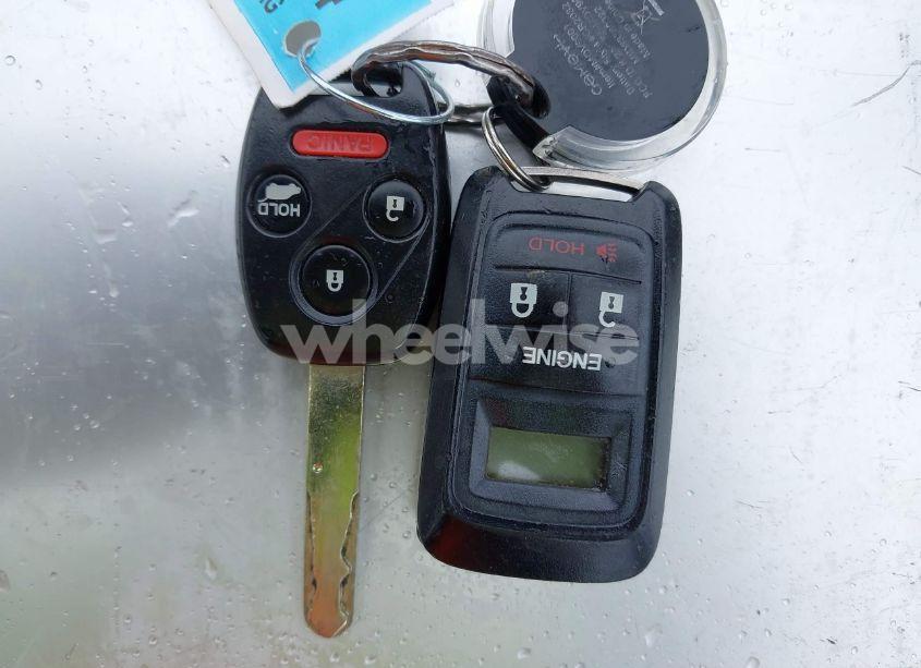 Photo 11 of 2015 Honda Pilot TOURING (VIN 5FNYF4H99FB013139)