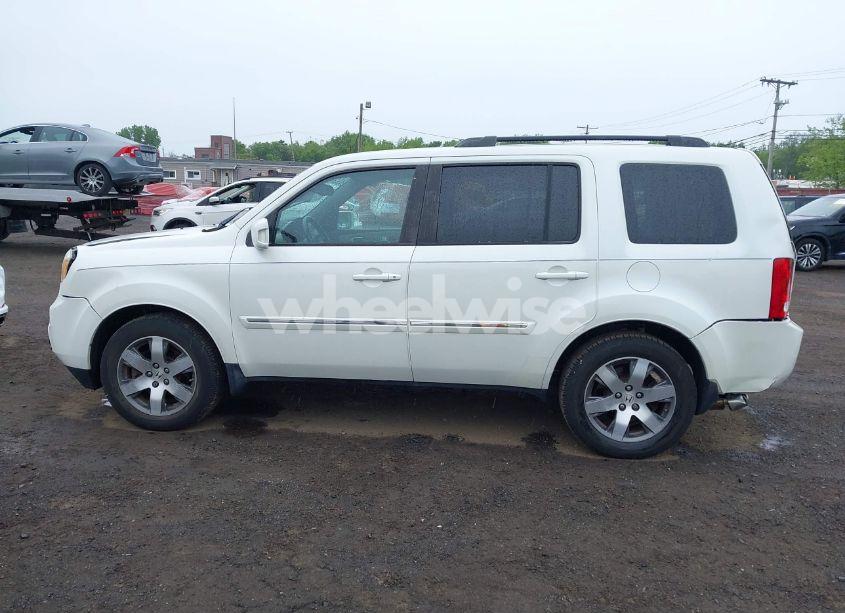 Photo 14 of 2015 Honda Pilot TOURING (VIN 5FNYF4H99FB013139)