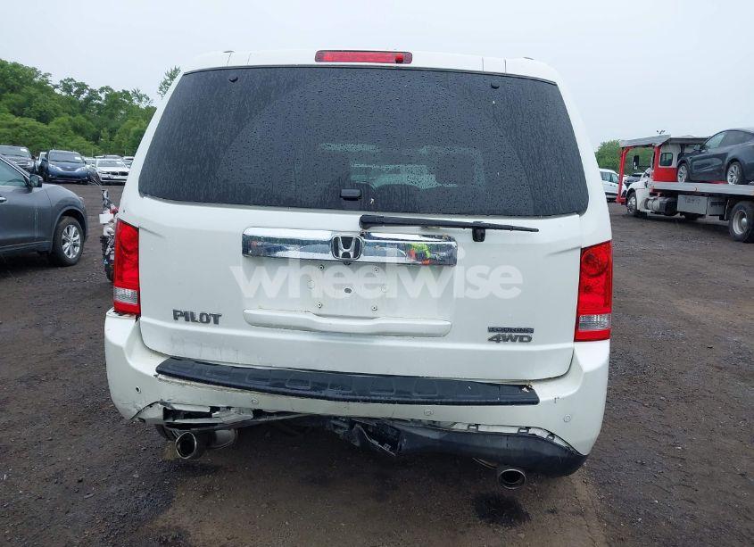 Photo 16 of 2015 Honda Pilot TOURING (VIN 5FNYF4H99FB013139)