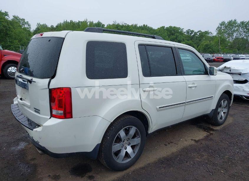 Photo 18 of 2015 Honda Pilot TOURING (VIN 5FNYF4H99FB013139)