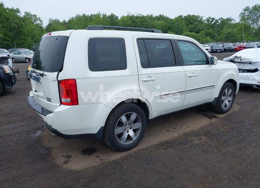 Photo 4 of 2015 Honda Pilot TOURING (VIN 5FNYF4H99FB013139)