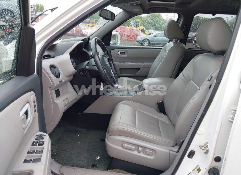 Photo 5 of 2015 Honda Pilot TOURING (VIN 5FNYF4H99FB013139)