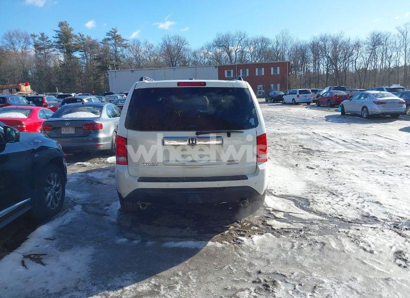 Photo 16 of 2015 Honda Pilot TOURING (VIN 5FNYF4H99FB061028)