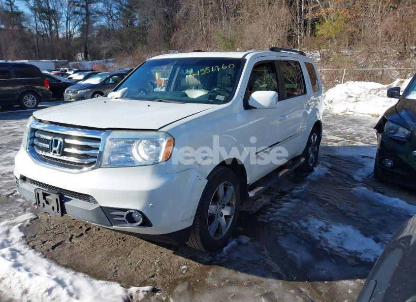 Photo 2 of 2015 Honda Pilot TOURING (VIN 5FNYF4H99FB061028)