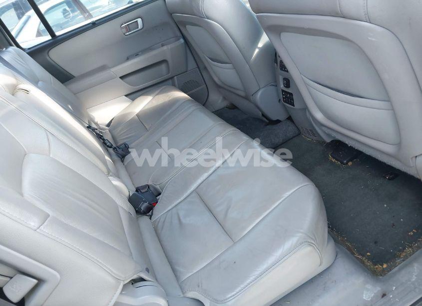 Photo 8 of 2015 Honda Pilot TOURING (VIN 5FNYF4H99FB061028)