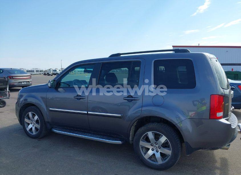 Photo 14 of 2015 Honda Pilot TOURING (VIN 5FNYF4H99FB061093)