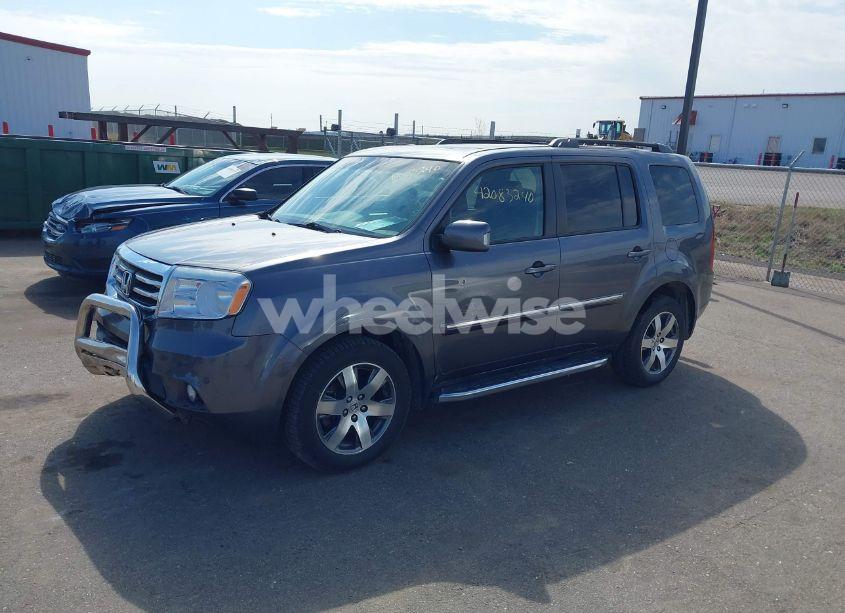 Photo 2 of 2015 Honda Pilot TOURING (VIN 5FNYF4H99FB061093)