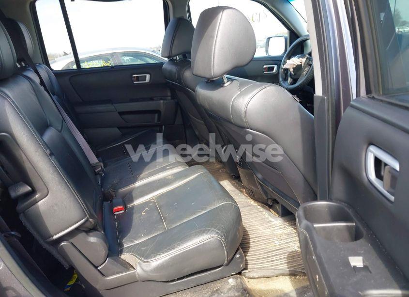 Photo 8 of 2015 Honda Pilot TOURING (VIN 5FNYF4H99FB061093)