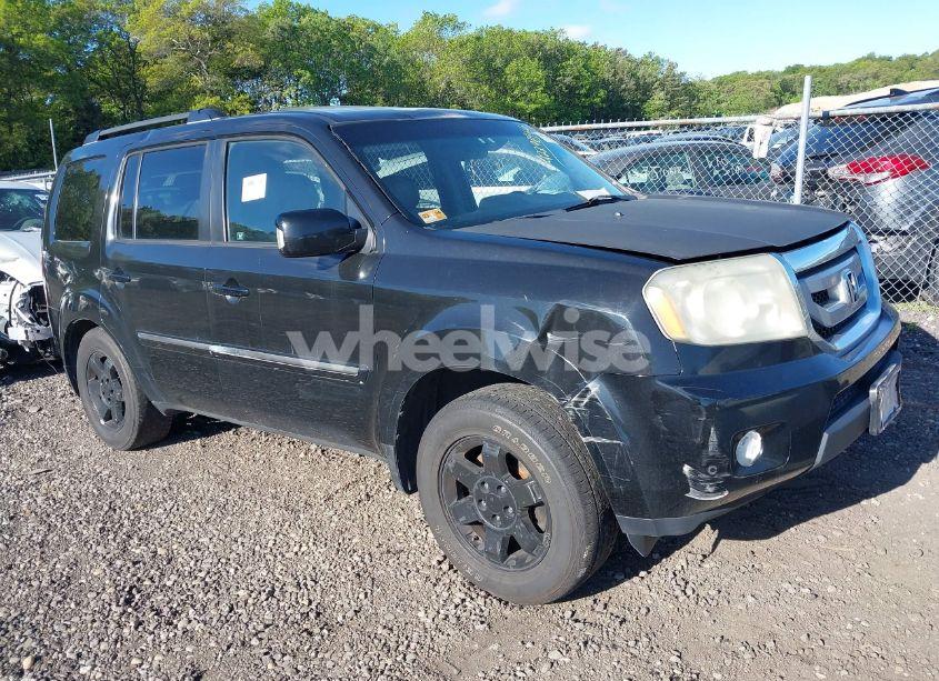 2011 Honda Pilot TOURING (VIN 5FNYF4H9XBB070931) main photo