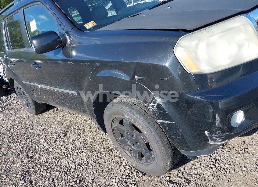 Photo 6 of 2011 Honda Pilot TOURING (VIN 5FNYF4H9XBB070931)