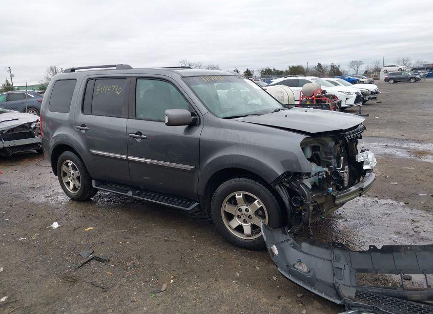 2011 Honda Pilot TOURING (VIN 5FNYF4H9XBB090905) main photo