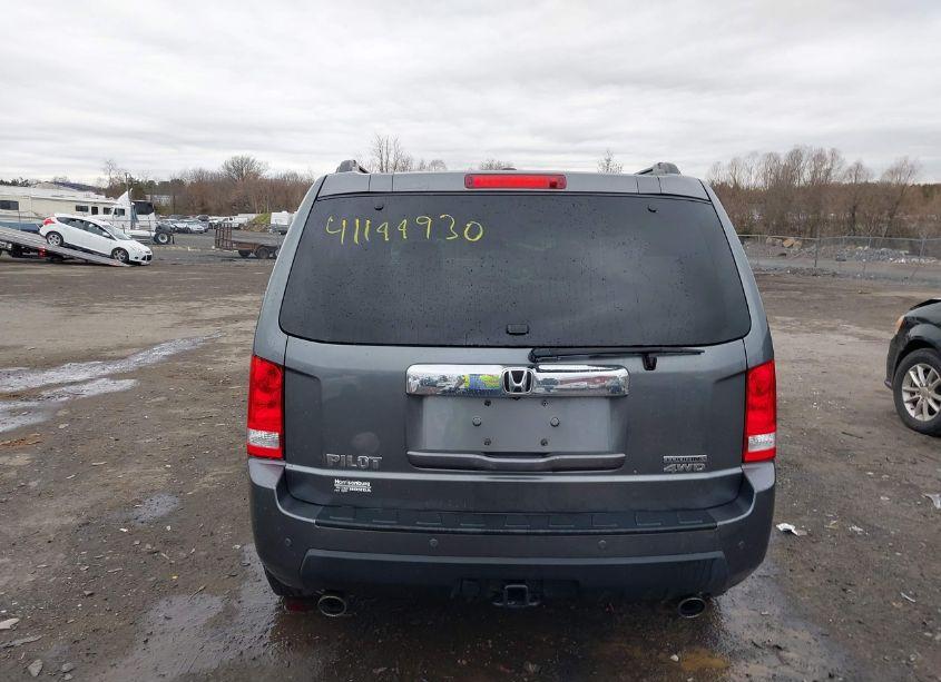 Photo 16 of 2011 Honda Pilot TOURING (VIN 5FNYF4H9XBB090905)