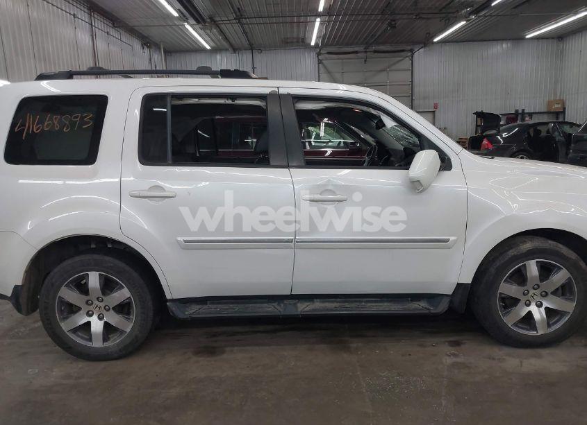 Photo 12 of 2012 Honda Pilot TOURING (VIN 5FNYF4H9XCB035551)