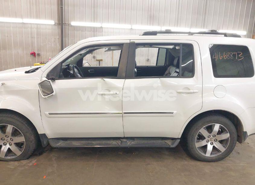 Photo 13 of 2012 Honda Pilot TOURING (VIN 5FNYF4H9XCB035551)