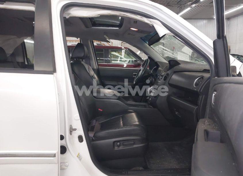 Photo 5 of 2012 Honda Pilot TOURING (VIN 5FNYF4H9XCB035551)