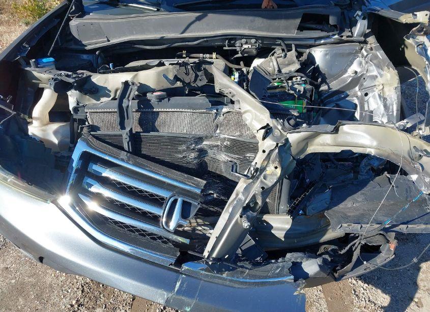 Photo 10 of 2013 Honda Pilot TOURING (VIN 5FNYF4H9XDB001482)