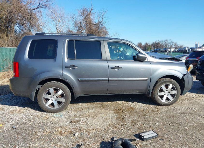 Photo 14 of 2013 Honda Pilot TOURING (VIN 5FNYF4H9XDB001482)