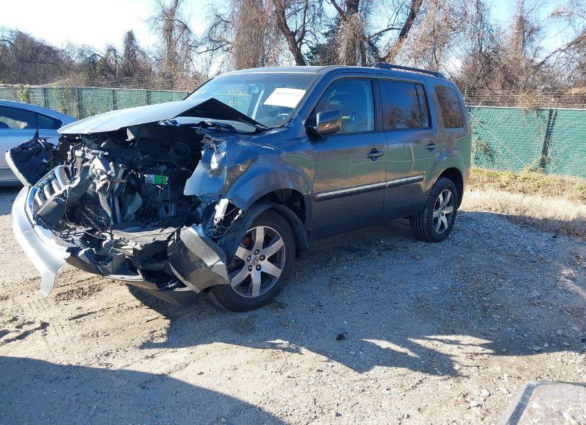 Photo 2 of 2013 Honda Pilot TOURING (VIN 5FNYF4H9XDB001482)