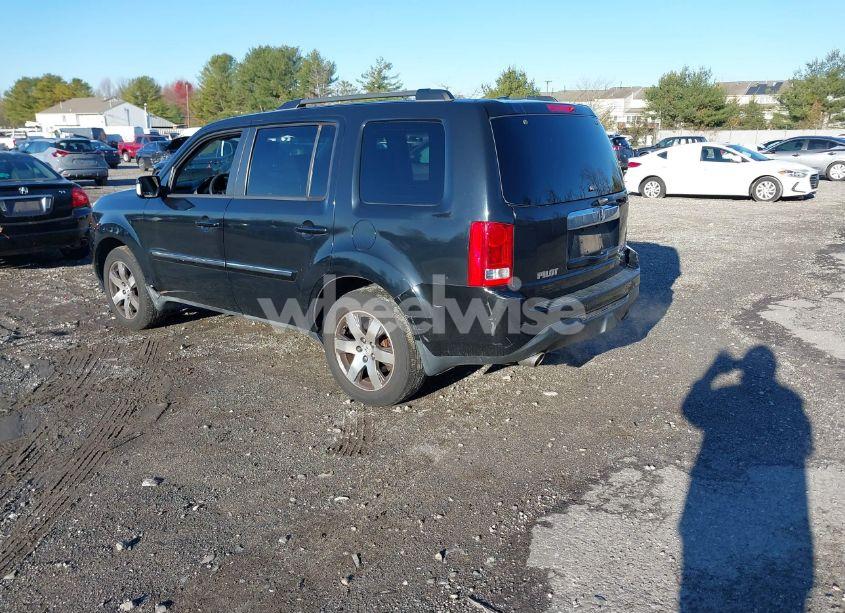 Photo 3 of 2013 Honda Pilot TOURING (VIN 5FNYF4H9XDB019139)
