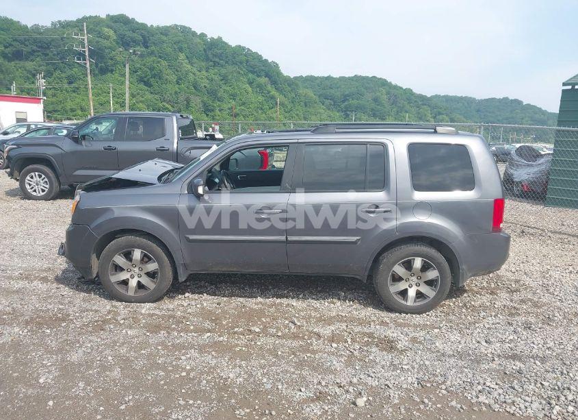 Photo 14 of 2015 Honda Pilot TOURING (VIN 5FNYF4H9XFB015854)