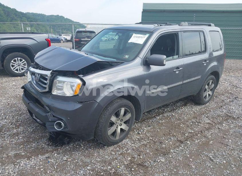 Photo 2 of 2015 Honda Pilot TOURING (VIN 5FNYF4H9XFB015854)