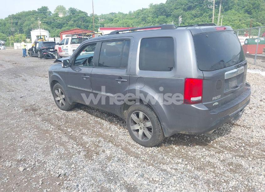 Photo 3 of 2015 Honda Pilot TOURING (VIN 5FNYF4H9XFB015854)