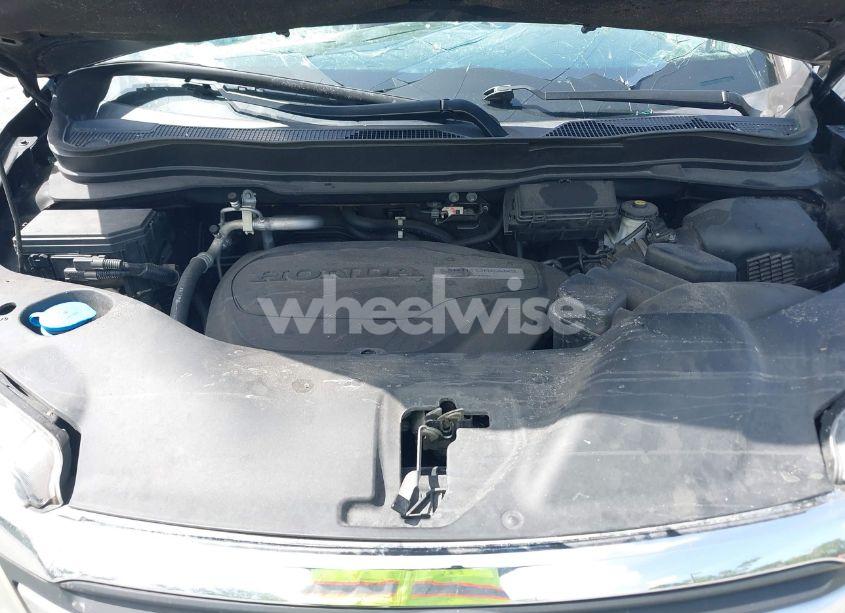 Photo 10 of 2016 Honda Pilot LX (VIN 5FNYF5H10GB040344)