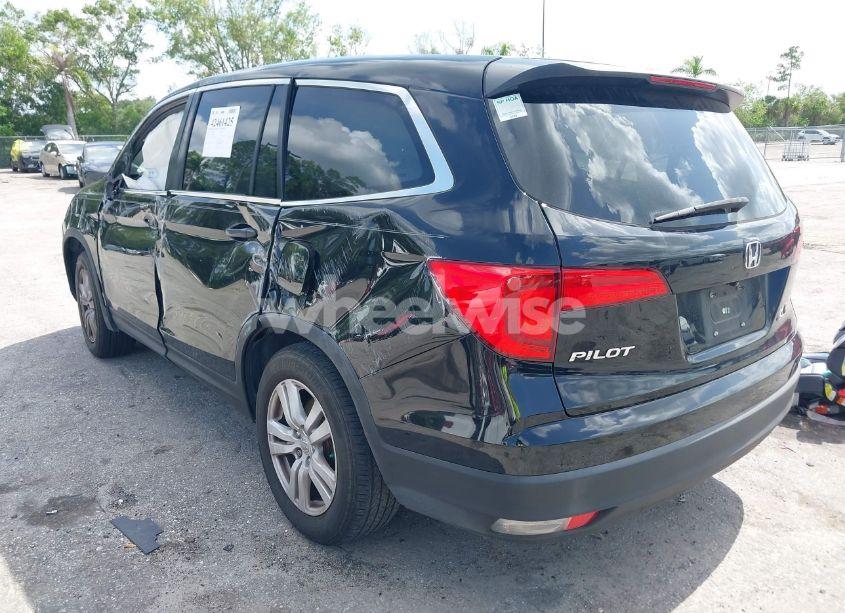 Photo 3 of 2016 Honda Pilot LX (VIN 5FNYF5H10GB040344)