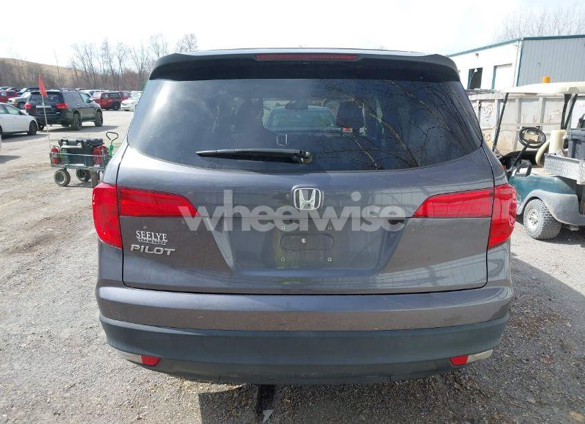Photo 16 of 2017 Honda Pilot LX (VIN 5FNYF5H10HB034397)