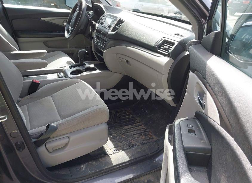 Photo 5 of 2017 Honda Pilot LX (VIN 5FNYF5H10HB034397)