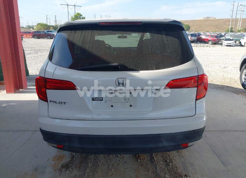 Photo 16 of 2016 Honda Pilot LX (VIN 5FNYF5H12GB012271)