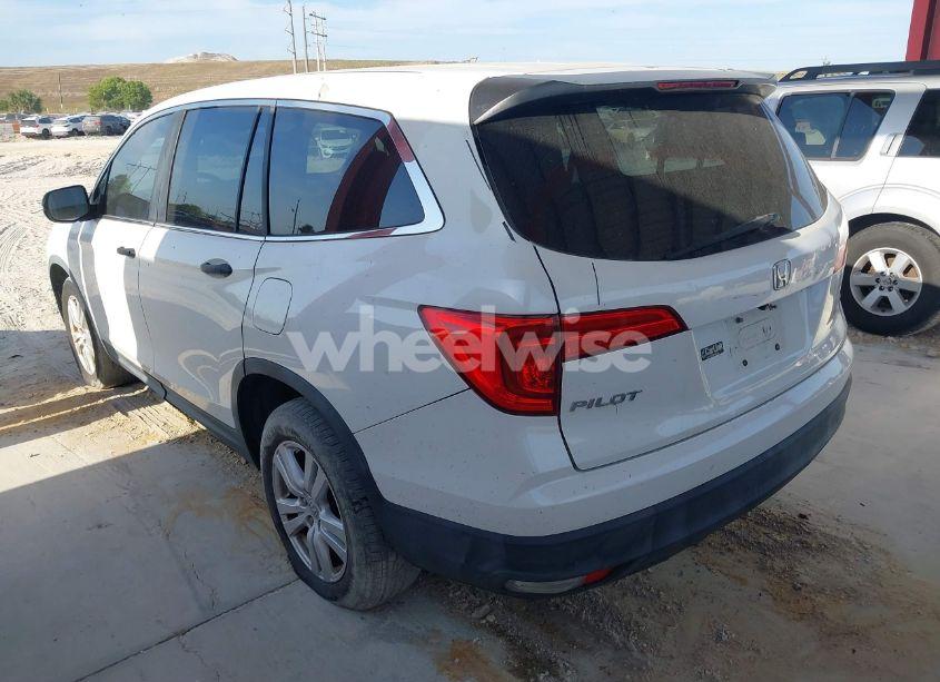 Photo 3 of 2016 Honda Pilot LX (VIN 5FNYF5H12GB012271)