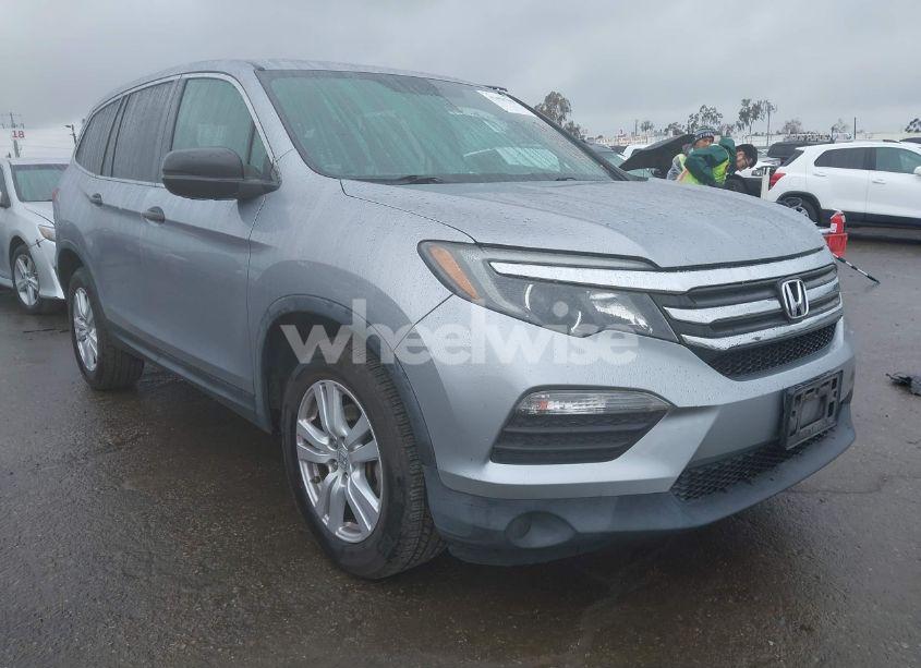2017 Honda Pilot LX (VIN 5FNYF5H13HB011812) main photo