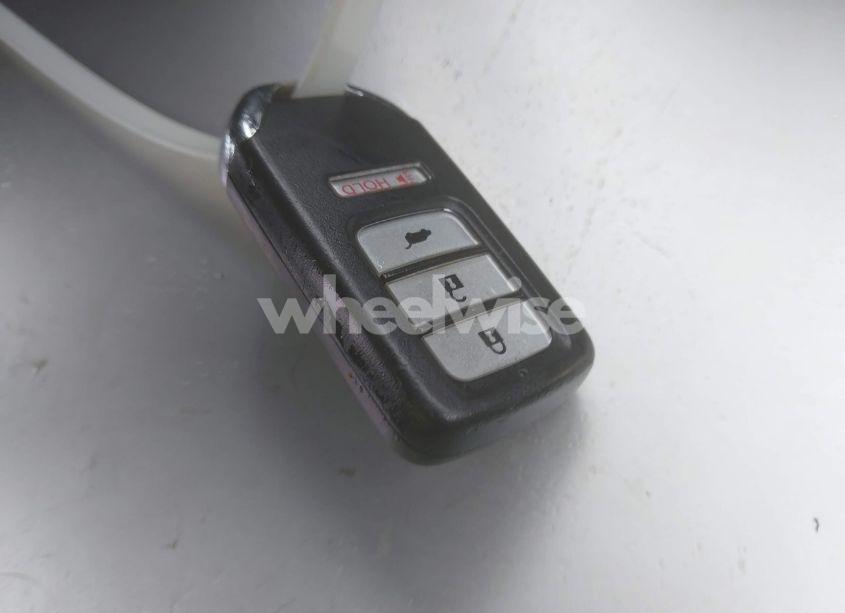 Photo 11 of 2017 Honda Pilot LX (VIN 5FNYF5H13HB011812)