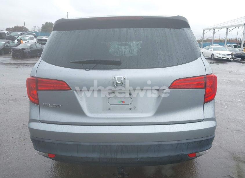 Photo 16 of 2017 Honda Pilot LX (VIN 5FNYF5H13HB011812)