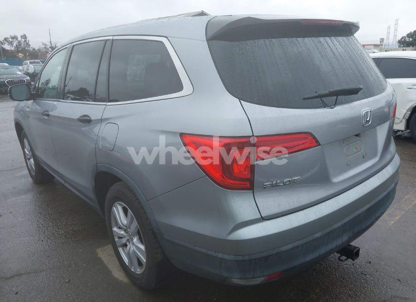 Photo 3 of 2017 Honda Pilot LX (VIN 5FNYF5H13HB011812)