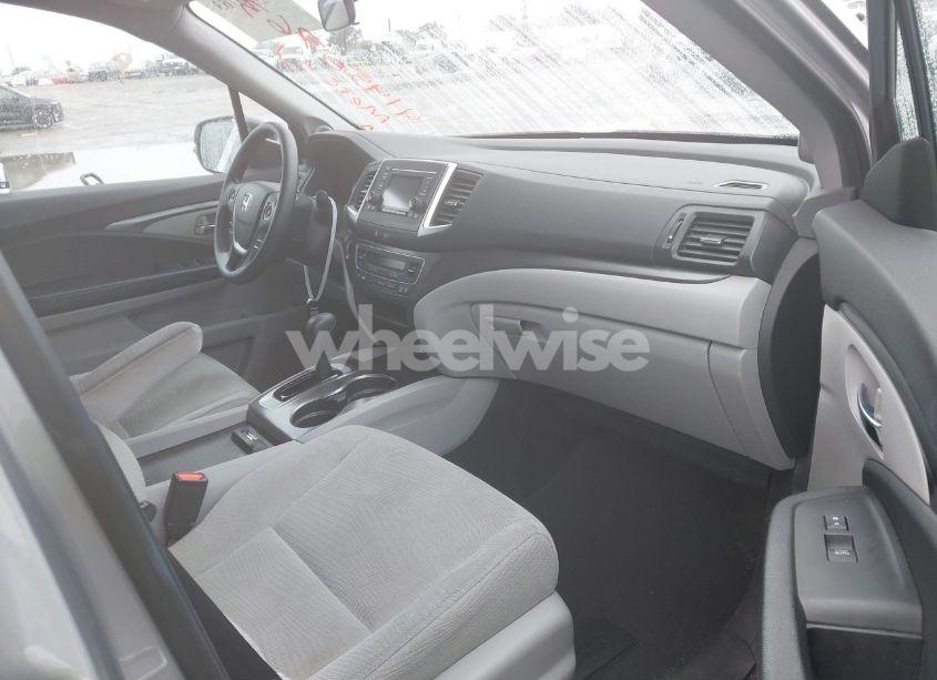 Photo 5 of 2017 Honda Pilot LX (VIN 5FNYF5H13HB011812)