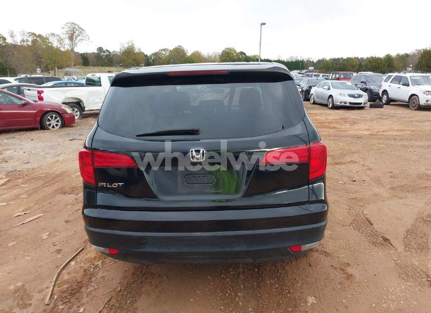 Photo 17 of 2018 Honda Pilot LX (VIN 5FNYF5H13JB022105)