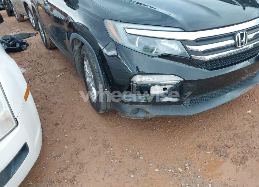 Photo 6 of 2018 Honda Pilot LX (VIN 5FNYF5H13JB022105)