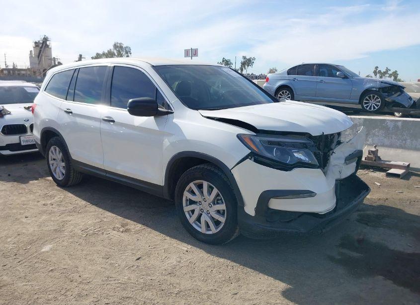 2019 Honda Pilot LX (VIN 5FNYF5H13KB022798) main photo