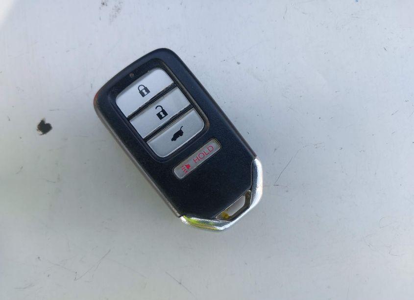 Photo 11 of 2019 Honda Pilot LX (VIN 5FNYF5H13KB022798)