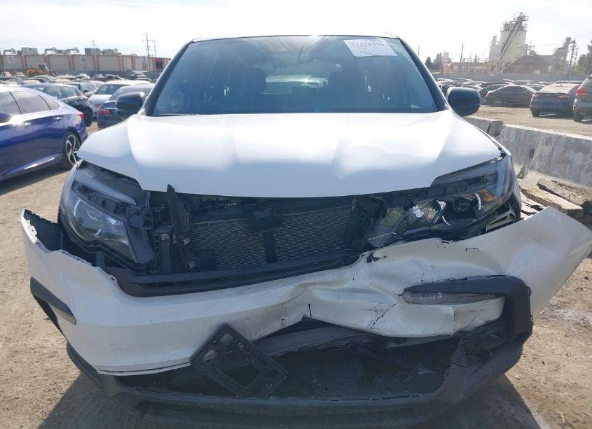 Photo 6 of 2019 Honda Pilot LX (VIN 5FNYF5H13KB022798)