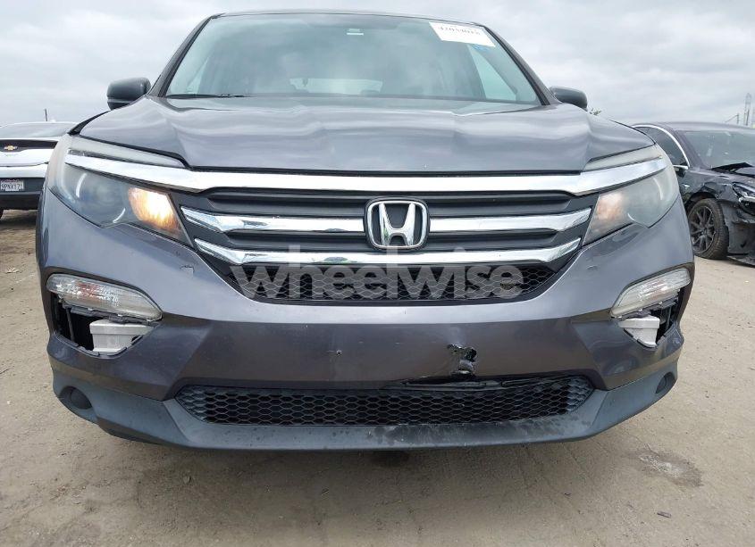 Photo 6 of 2016 Honda Pilot LX (VIN 5FNYF5H14GB037205)