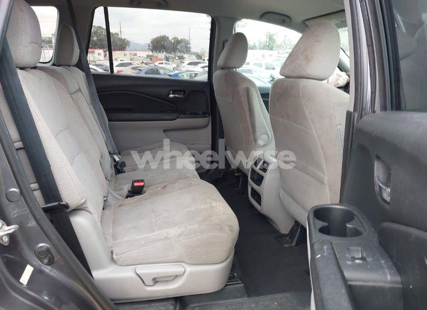 Photo 8 of 2016 Honda Pilot LX (VIN 5FNYF5H14GB037205)