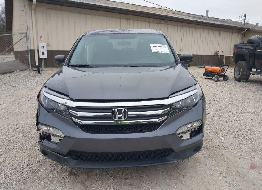 Photo 12 of 2017 Honda Pilot LX (VIN 5FNYF5H16HB003039)