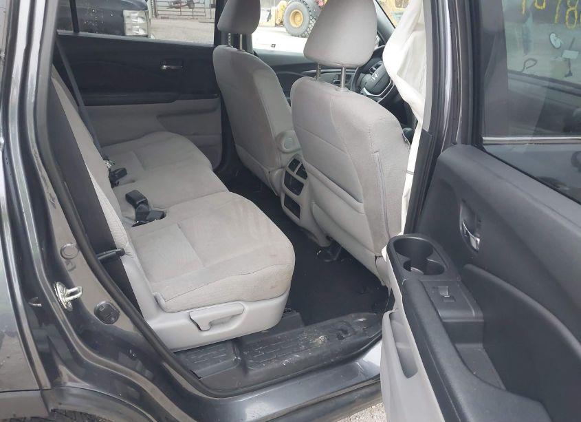 Photo 8 of 2017 Honda Pilot LX (VIN 5FNYF5H16HB003039)